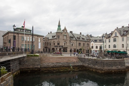 Am Hafen von Alesund